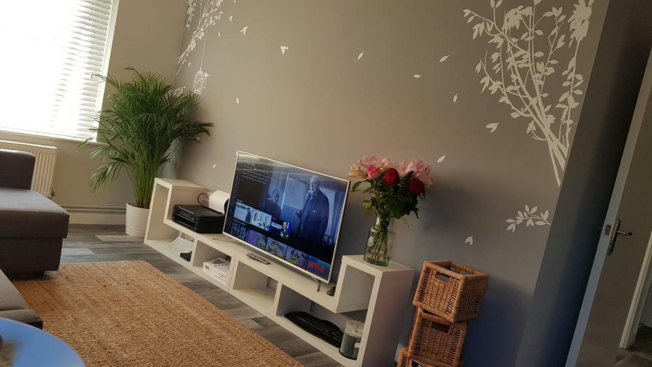 New Contemporary Flat Minutes From Airport & Nec Marston Green Exterior foto